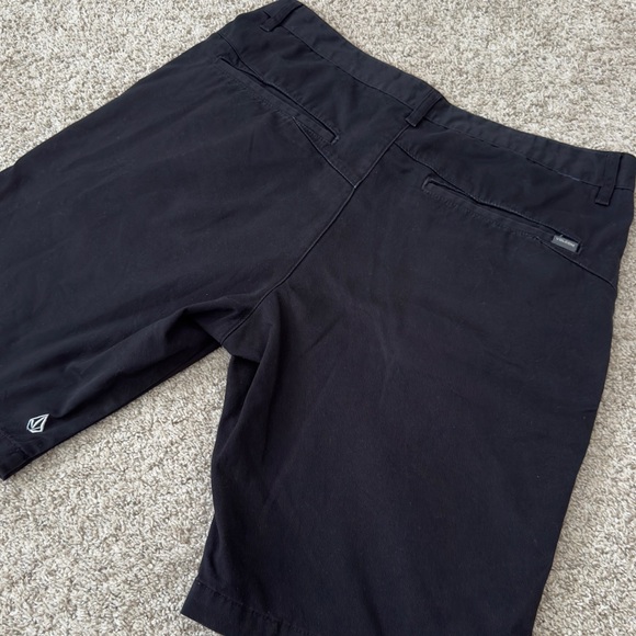 Volcom Corpo class Men's black Shorts size 34 - Picture 6 of 7